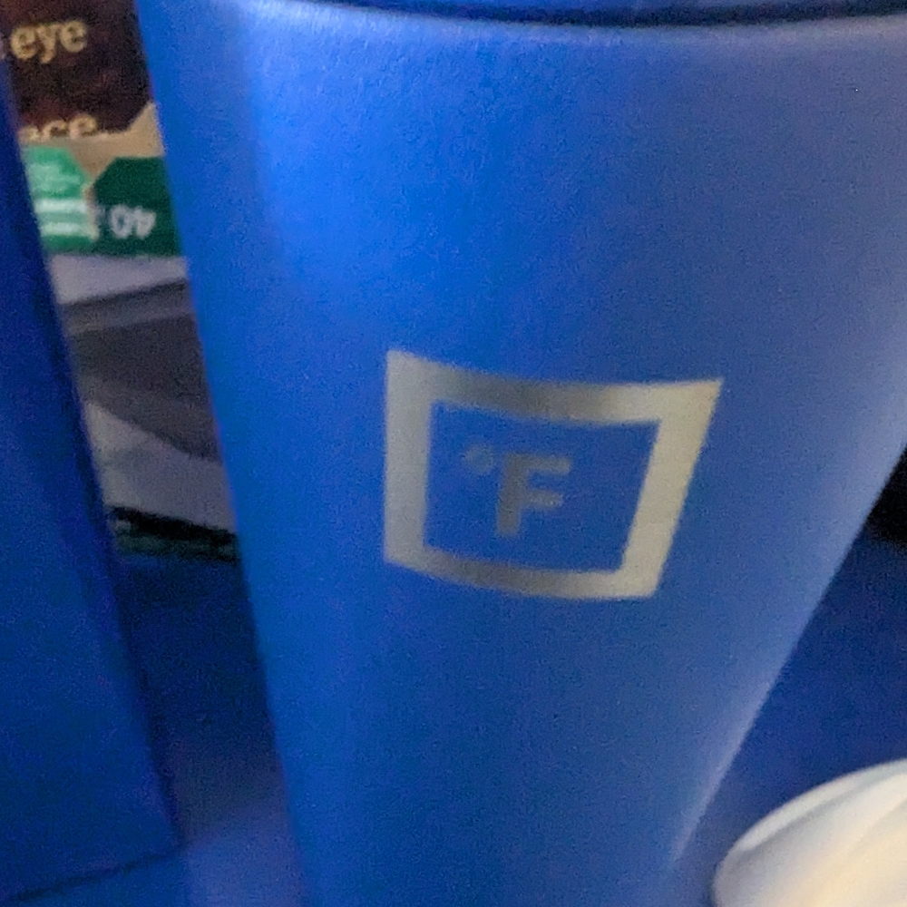 Iron Flask Blue Water Bottle - Picture 5 of 8